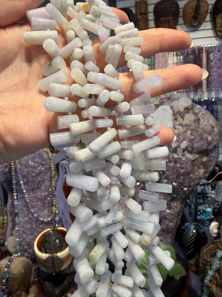 Superbes perles de jade jadéite lavande vert, tube percé sur le dessus