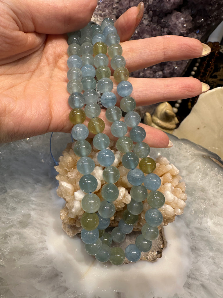 Stunning Aquamarine 8mm top gemstone beads