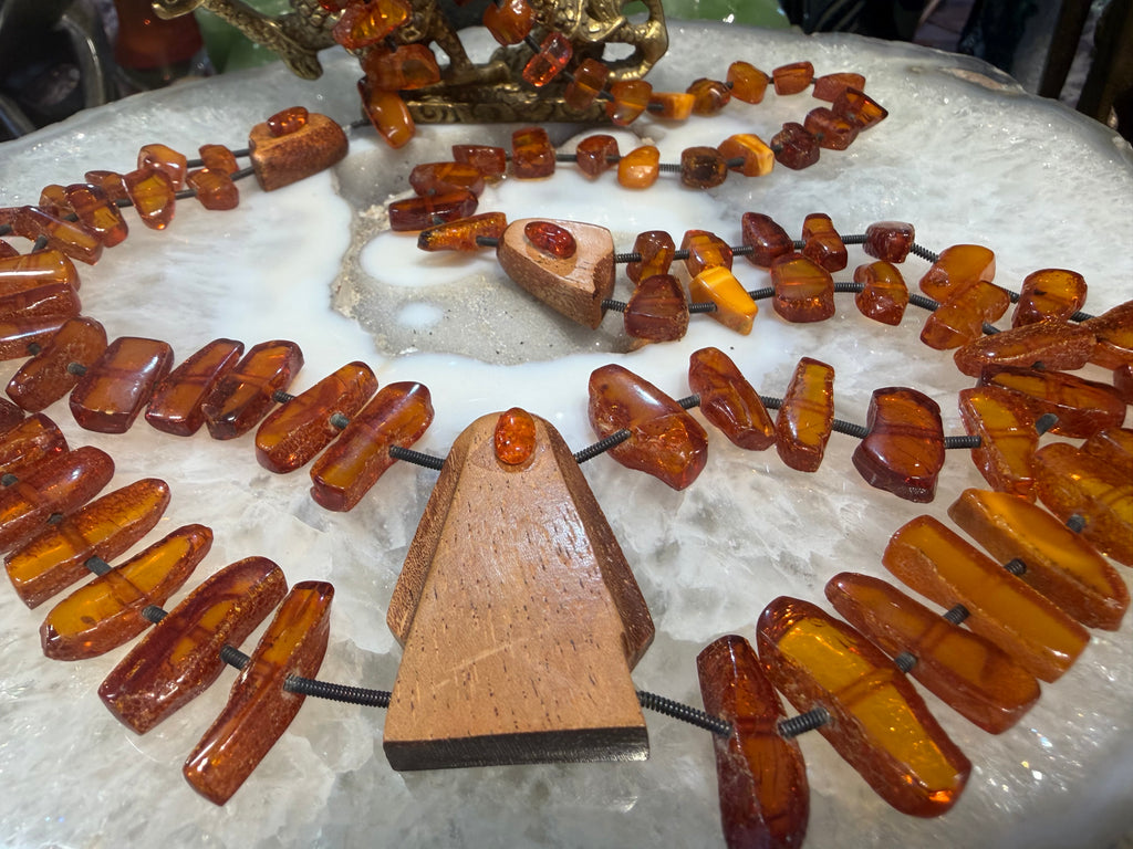 Vintage mid century mod amber & wood necklace