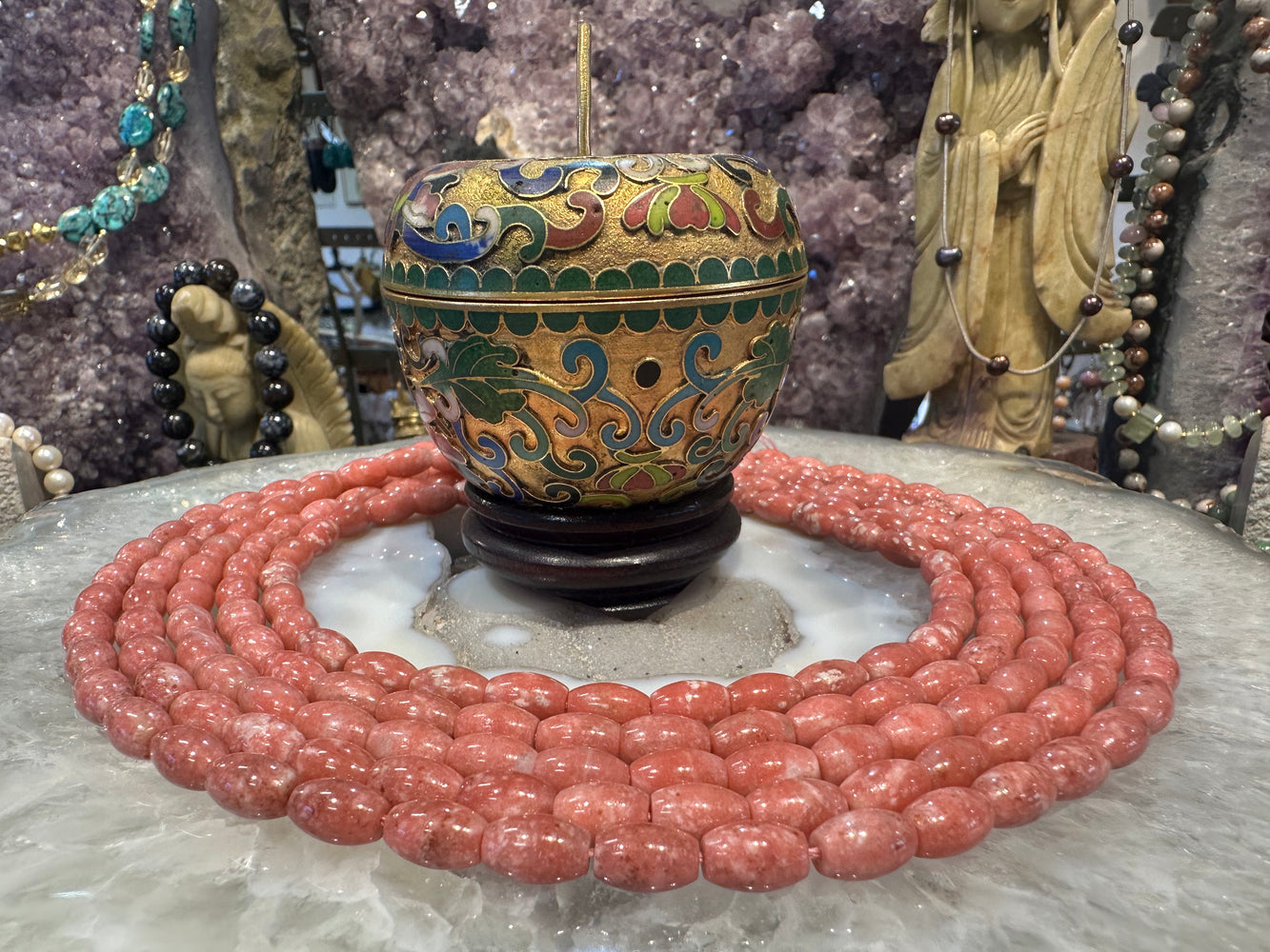 Thulite 10mm oval gemstone