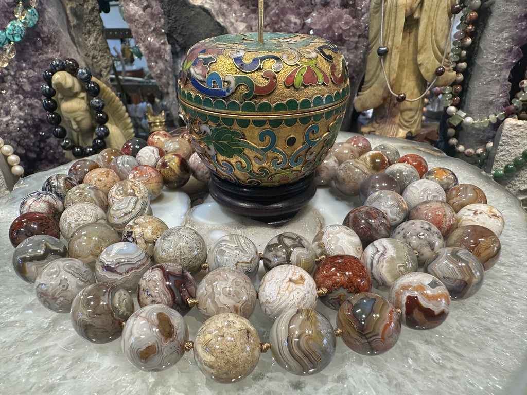 Laguna lace agate 15-17mm gemstones