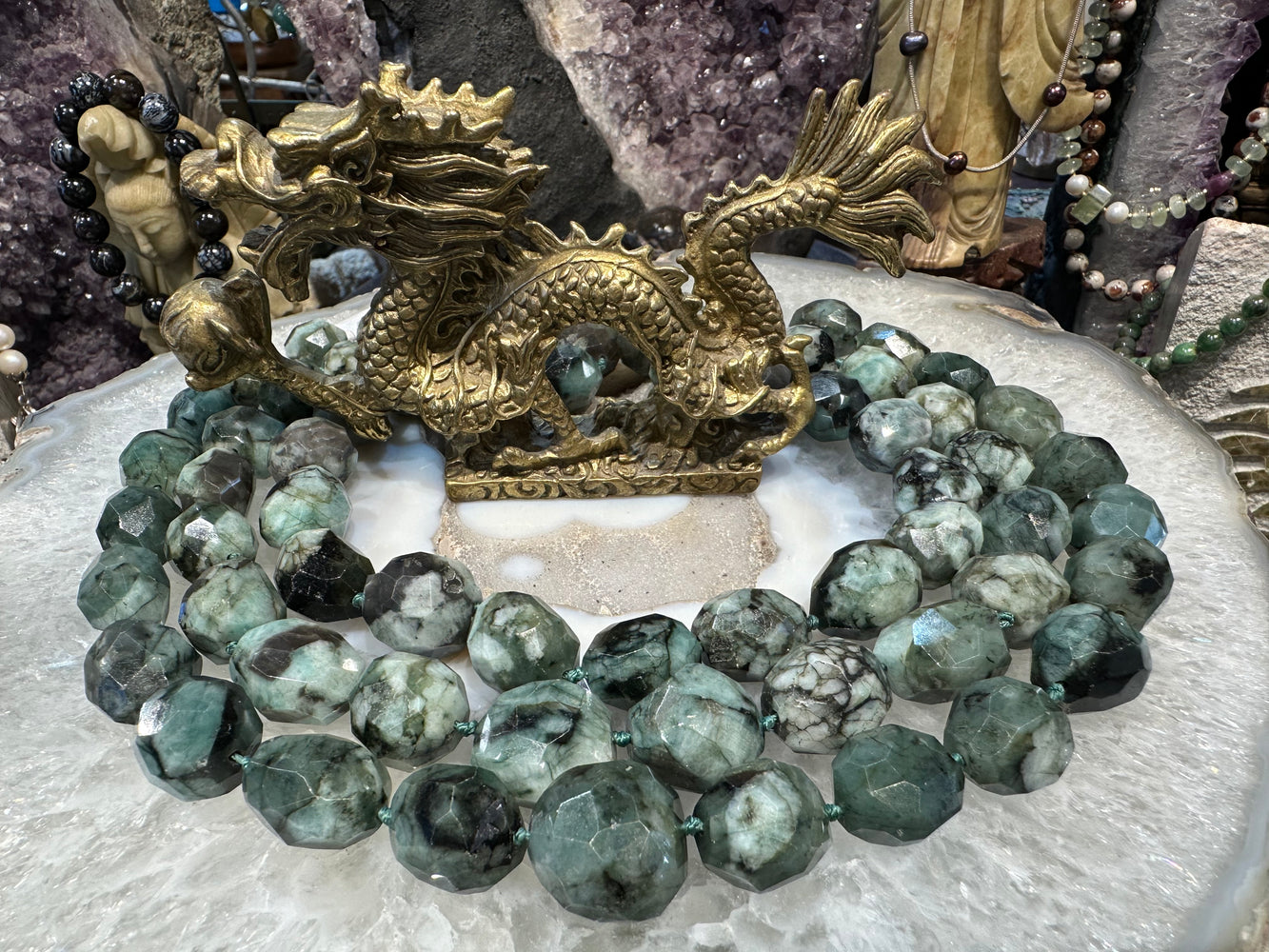 Stunning Emerald faceted 15-18mm gemstone