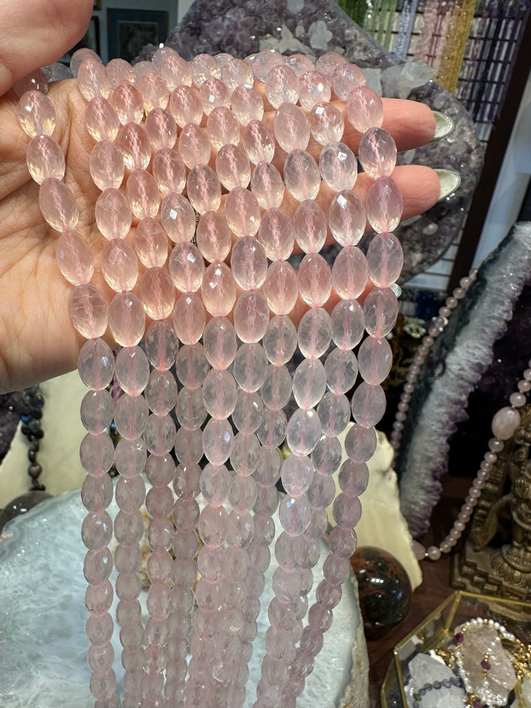 Rose quartz faceted oval 12mm gemstone