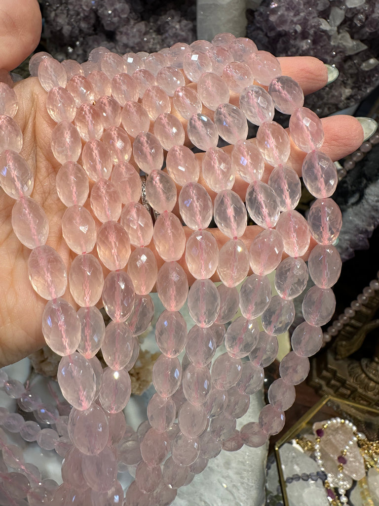 Rose quartz faceted oval 12mm gemstone