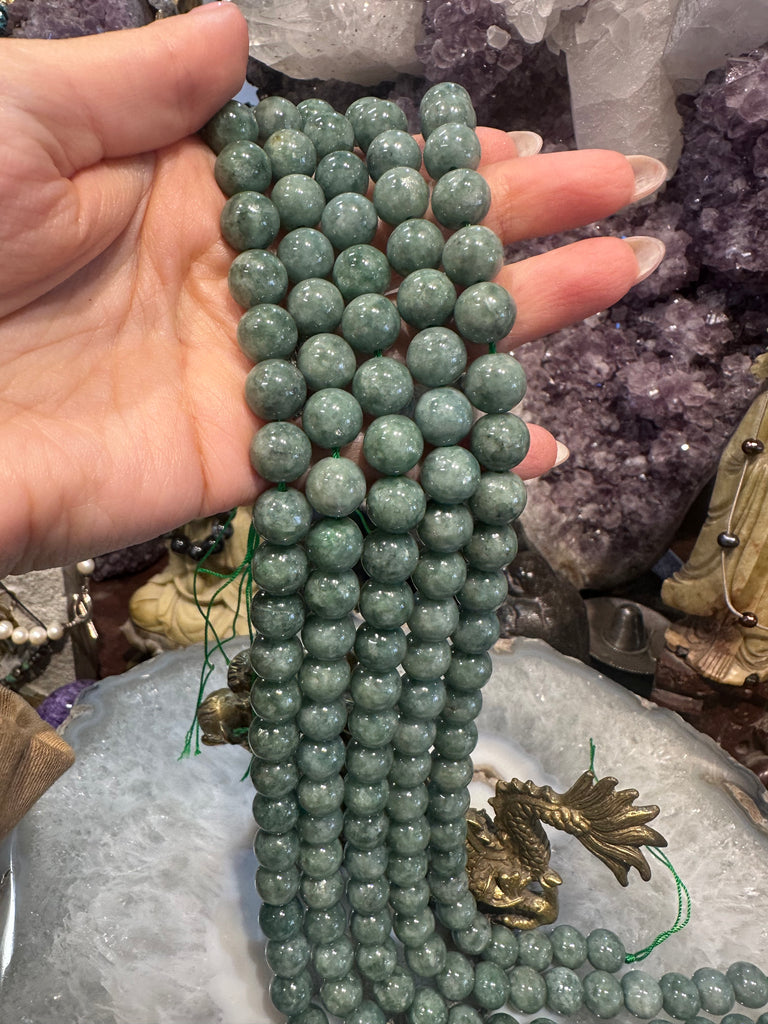 Jadeite jade 10mm gemstones