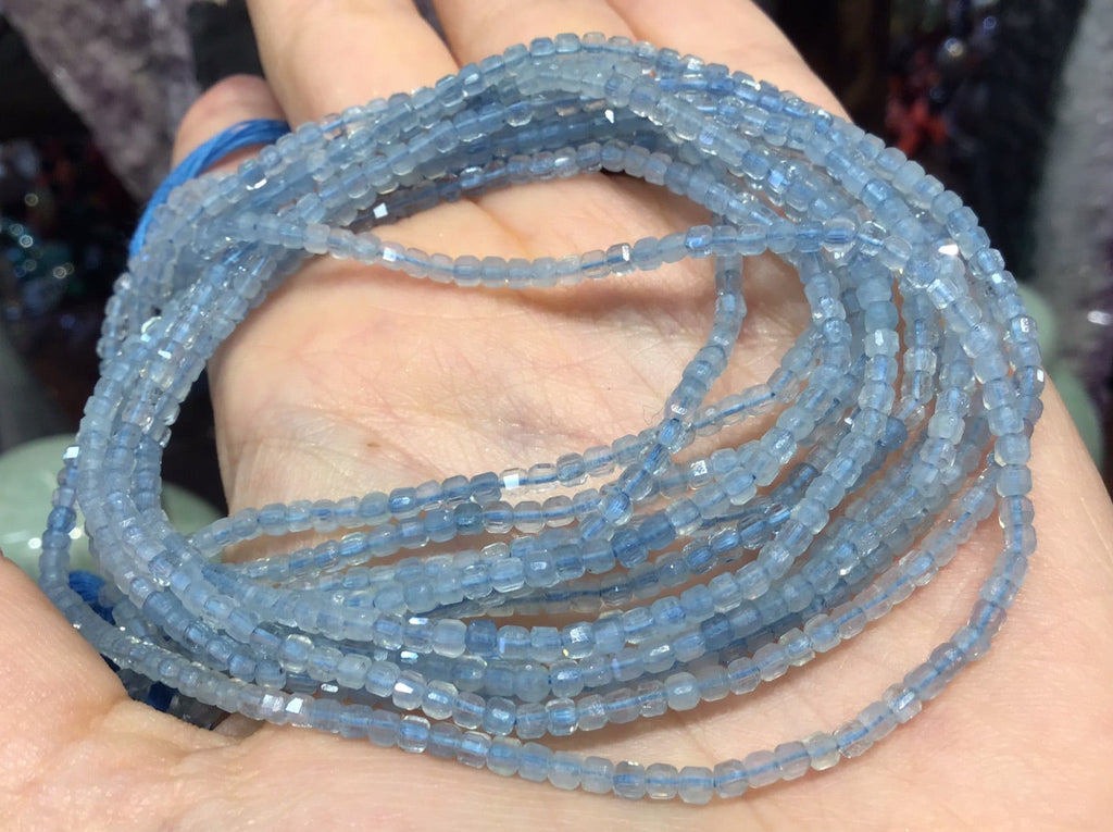2.5mm Natural Faceted Aqua Blue Aquamarine Cubes