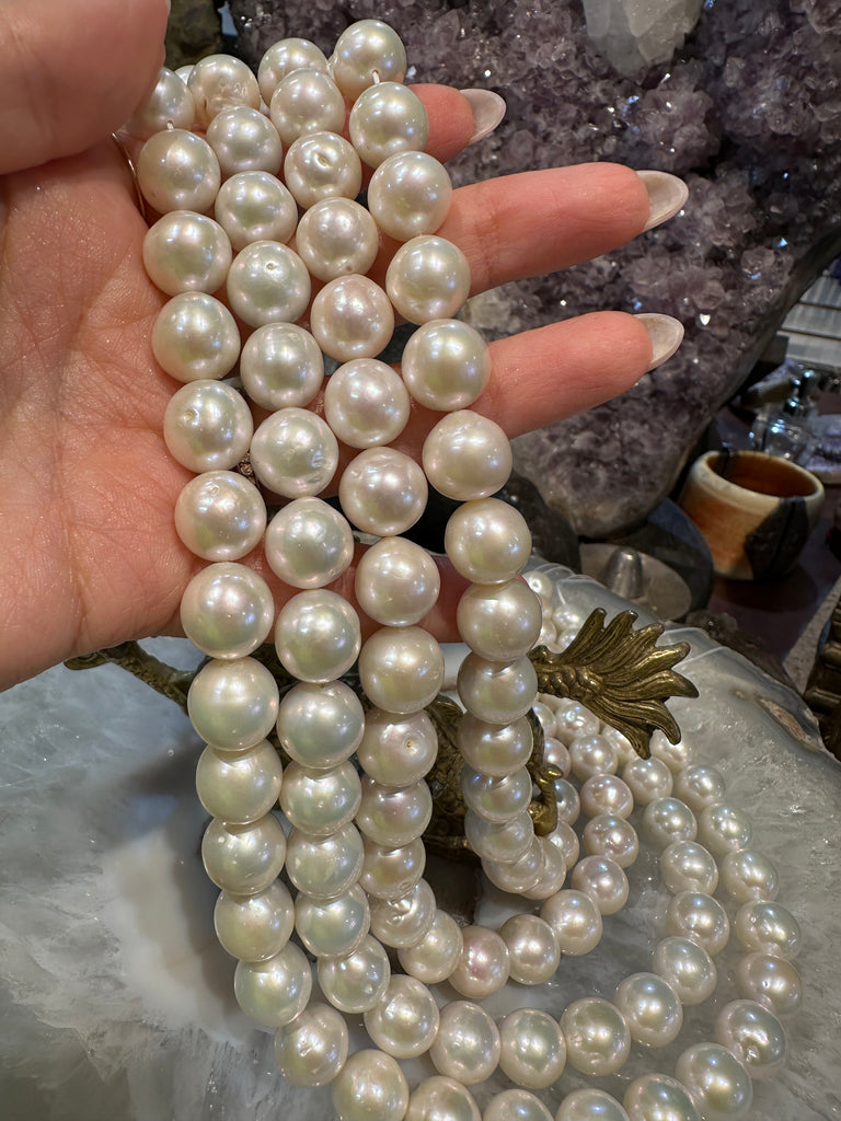 Beautiful White 11-12mm freshwater pearls
