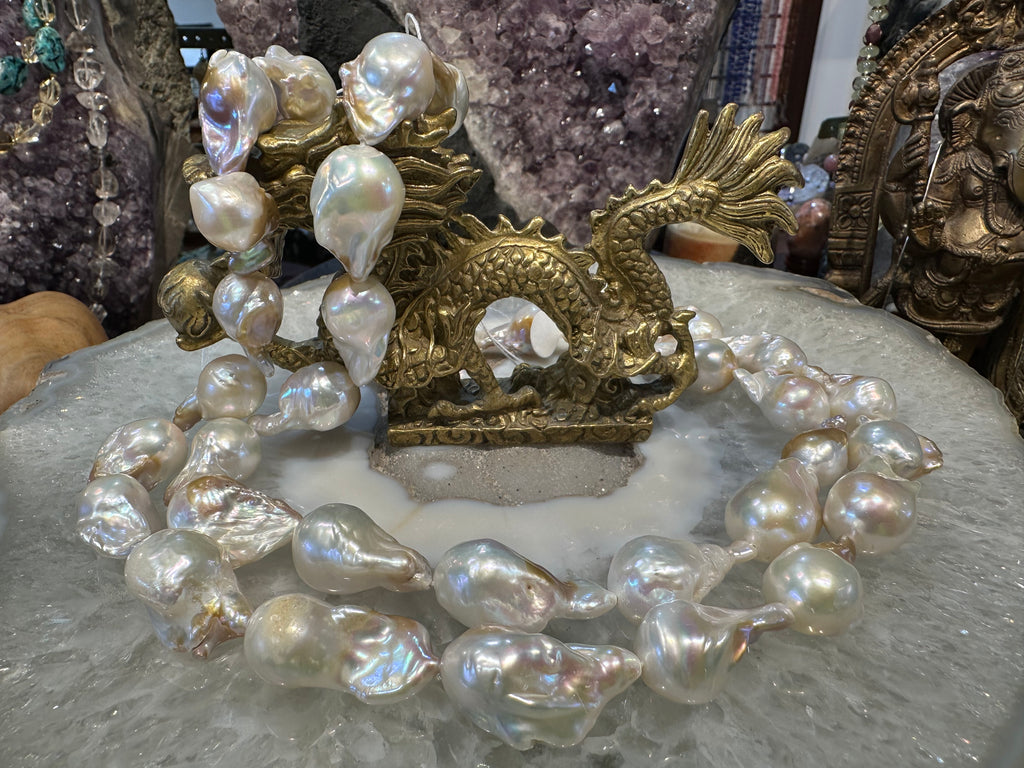 White golden white baroque 18-21mm freshwater pearls