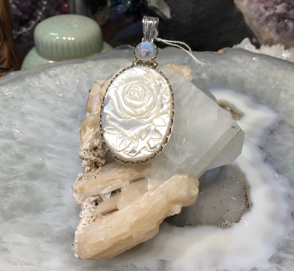 Mother of pearl & moonstone sterling silver pendant