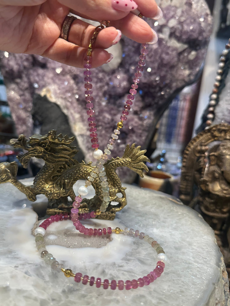 Beautiful Umba sapphire & pearl gemstone necklace