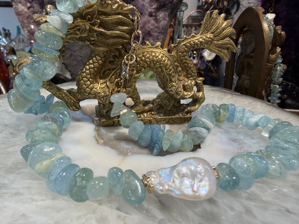 Beautiful Aquamarine & baroque pearl gemstone necklace