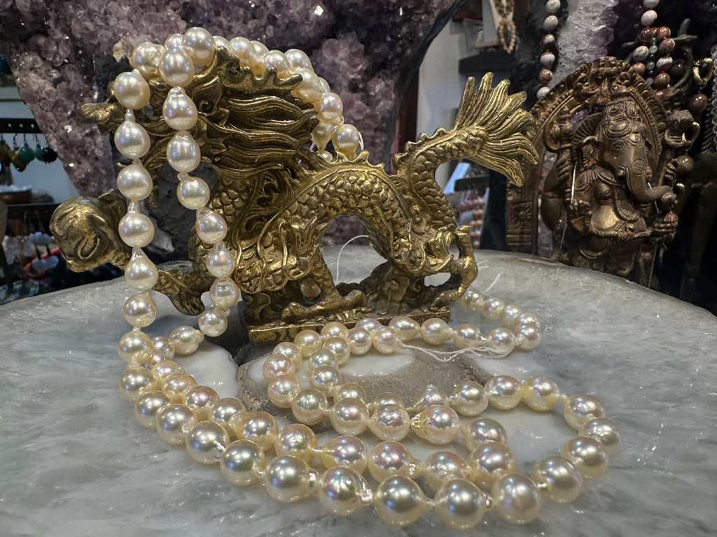 Natural Japanese akoya Saltwater 8-10mm pearls