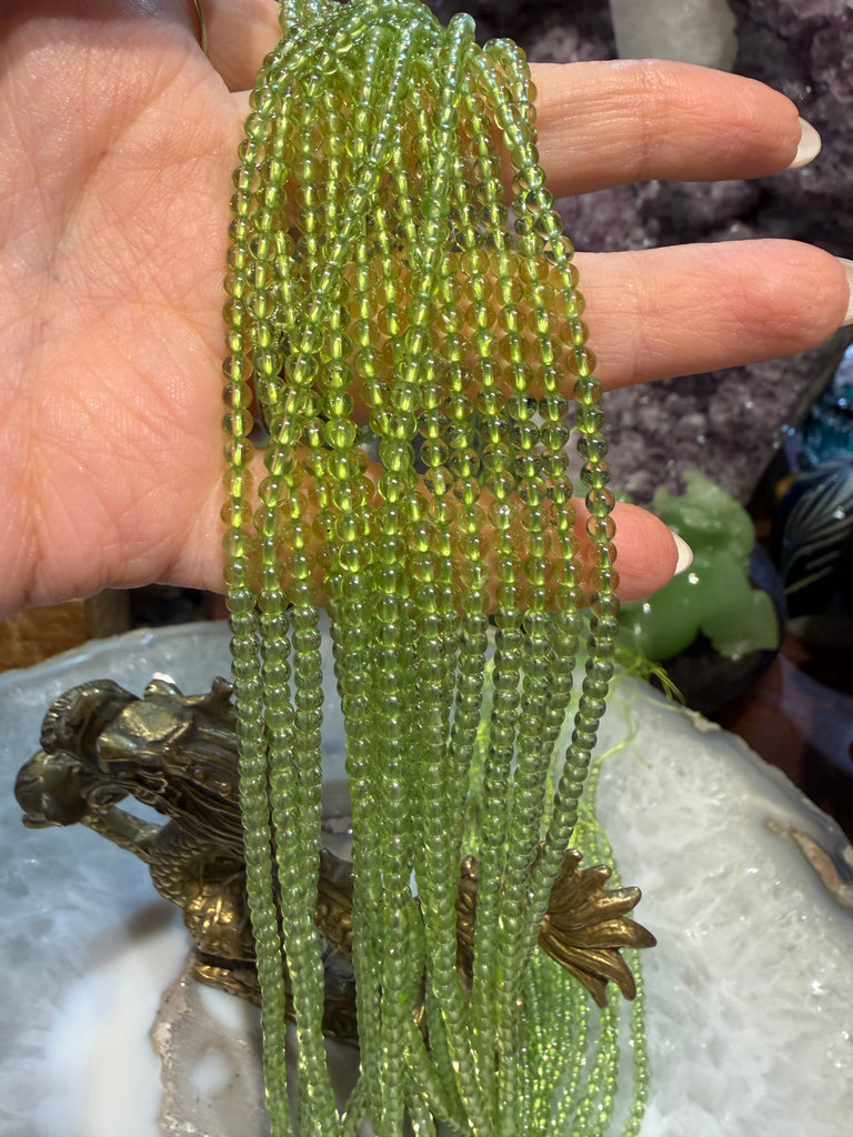 Peridot 3mm round gemstones