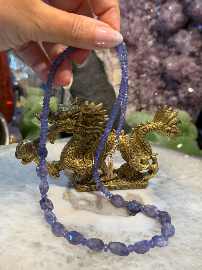 Beautiful Tanzanite faceted gemstone necklace