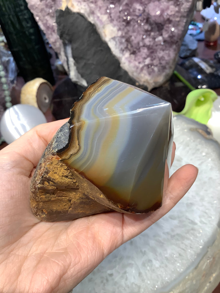 Stunning natural banded Agate Brazil faceted specimen