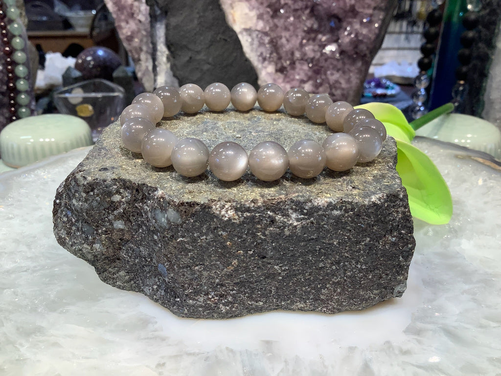 Stunning Chatoyant Light Taupe moonstone 10mm gemstone bracelet