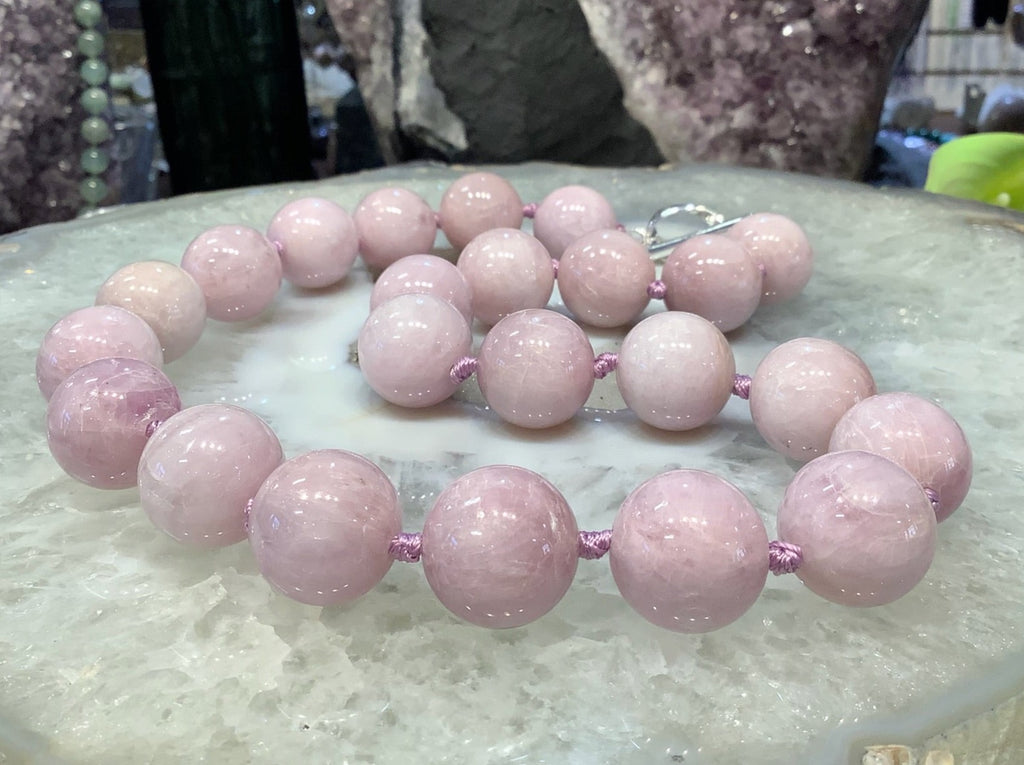 18mm Natural Pink Kunzite Round Gemstone Beads Necklace