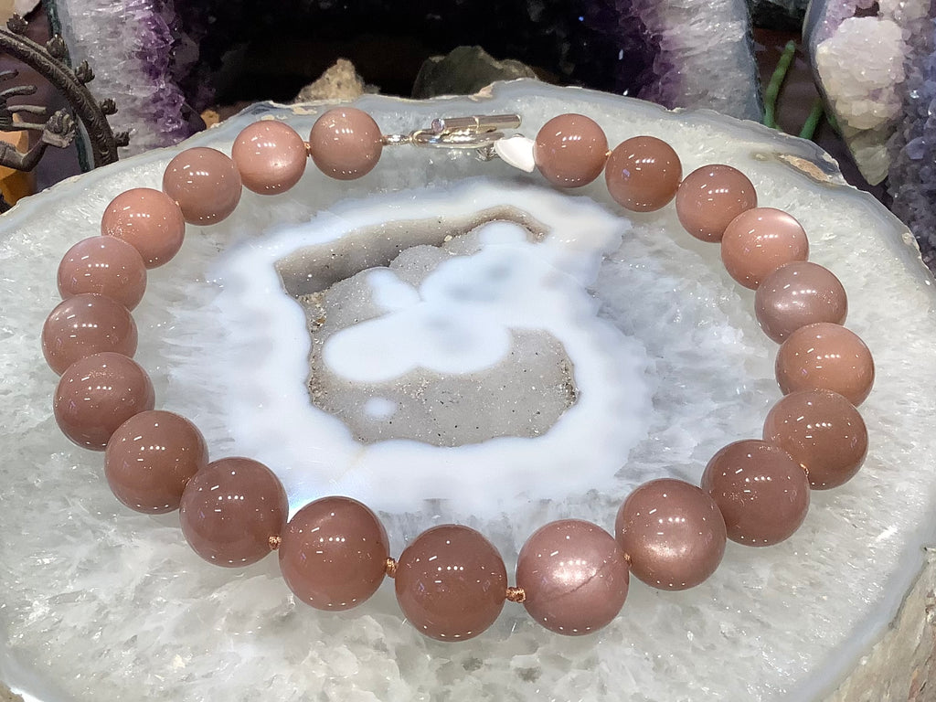 Gorgeous Peach Taupe moonstone 20mm gemstone necklace