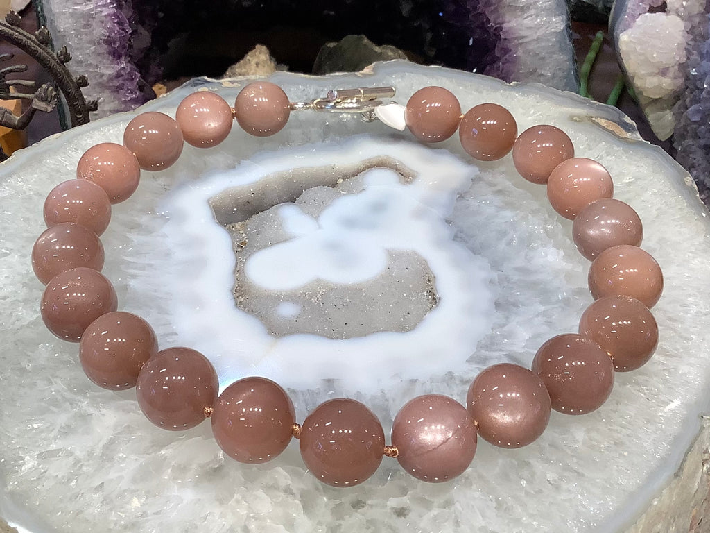 Gorgeous Peach Taupe moonstone 20mm gemstone necklace