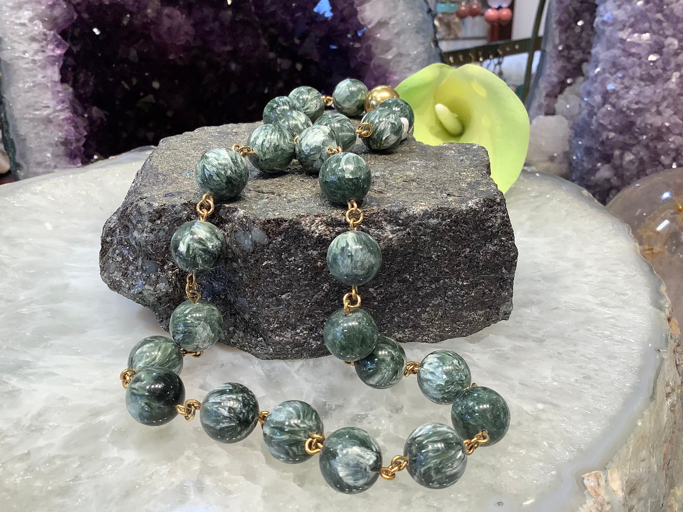 Seraphinite linked round gemstone necklace