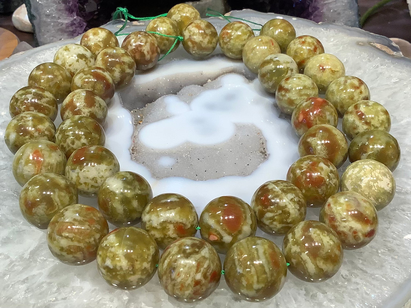 Blood serpentine 20mm gemstones