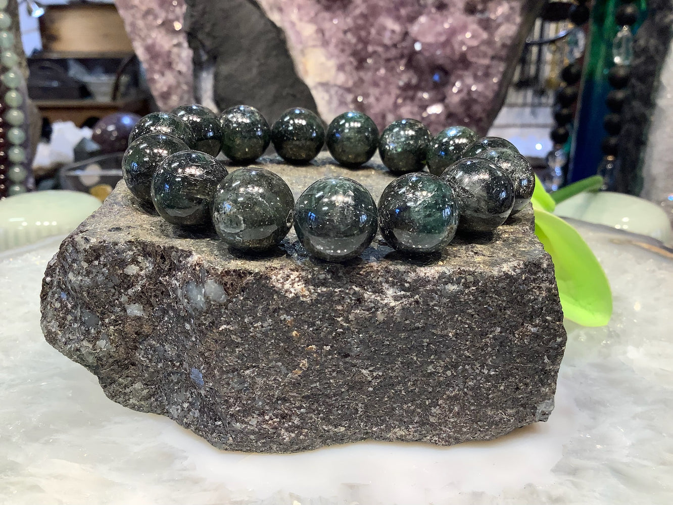 Sparkling Natural Green kyanite 14mm gemstone bracelet