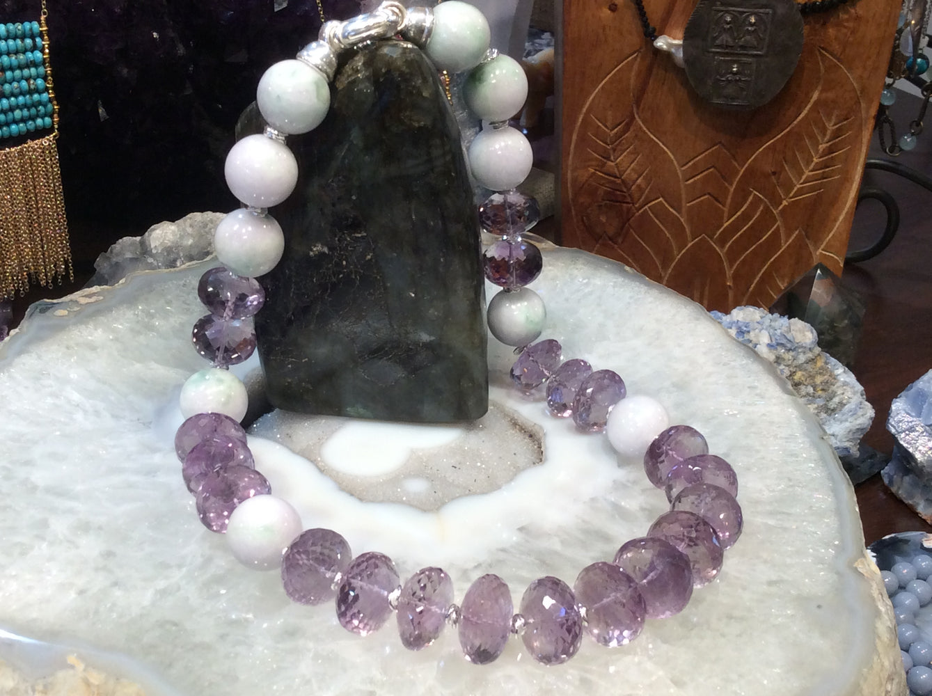 Lavender jade & faceted amethyst gemstone necklace stunning!!!