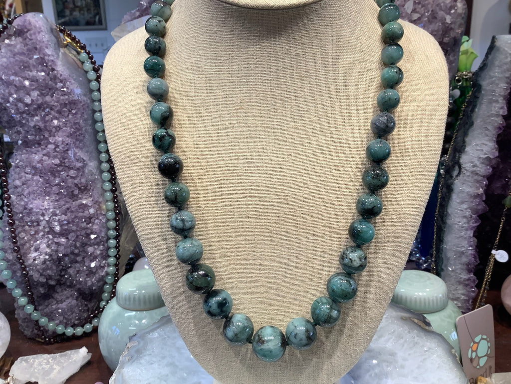 Exquisite Natural Emerald Round Graduated Gemstone Knotted Necklace