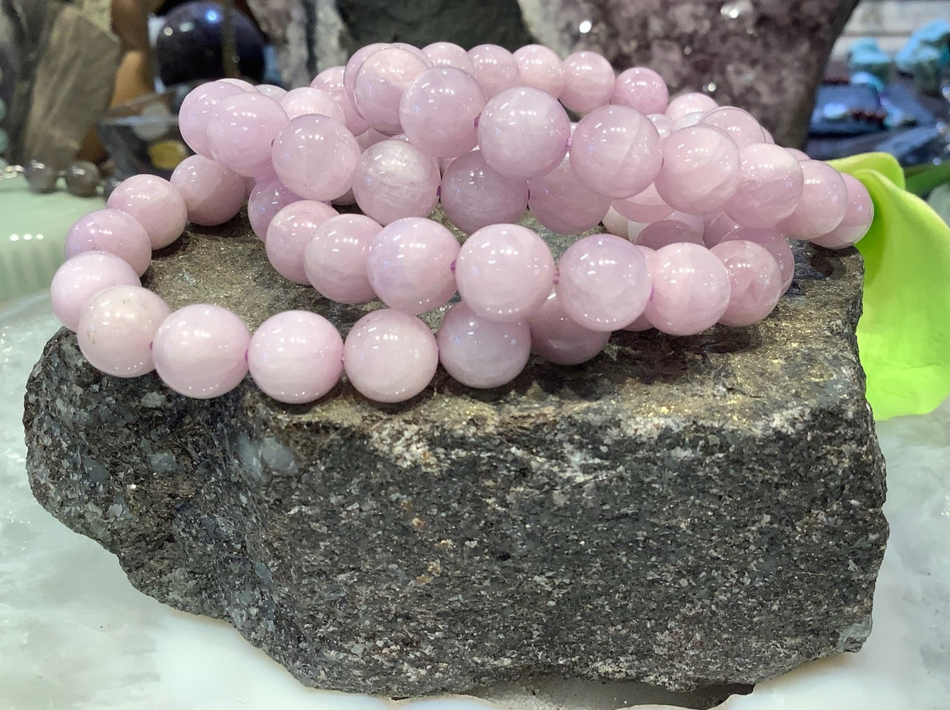 9mm Pink Chatoyant Kunzite Round Gemstone Beads