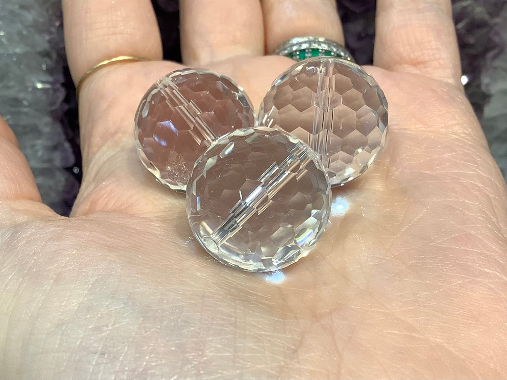 3  Quartz faceted cut  20mm gemstones beads