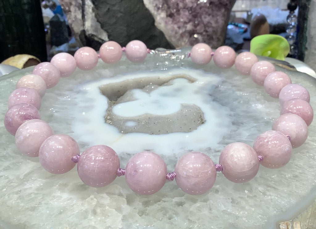 18mm Natural Pink Kunzite Round Gemstone Beads Necklace