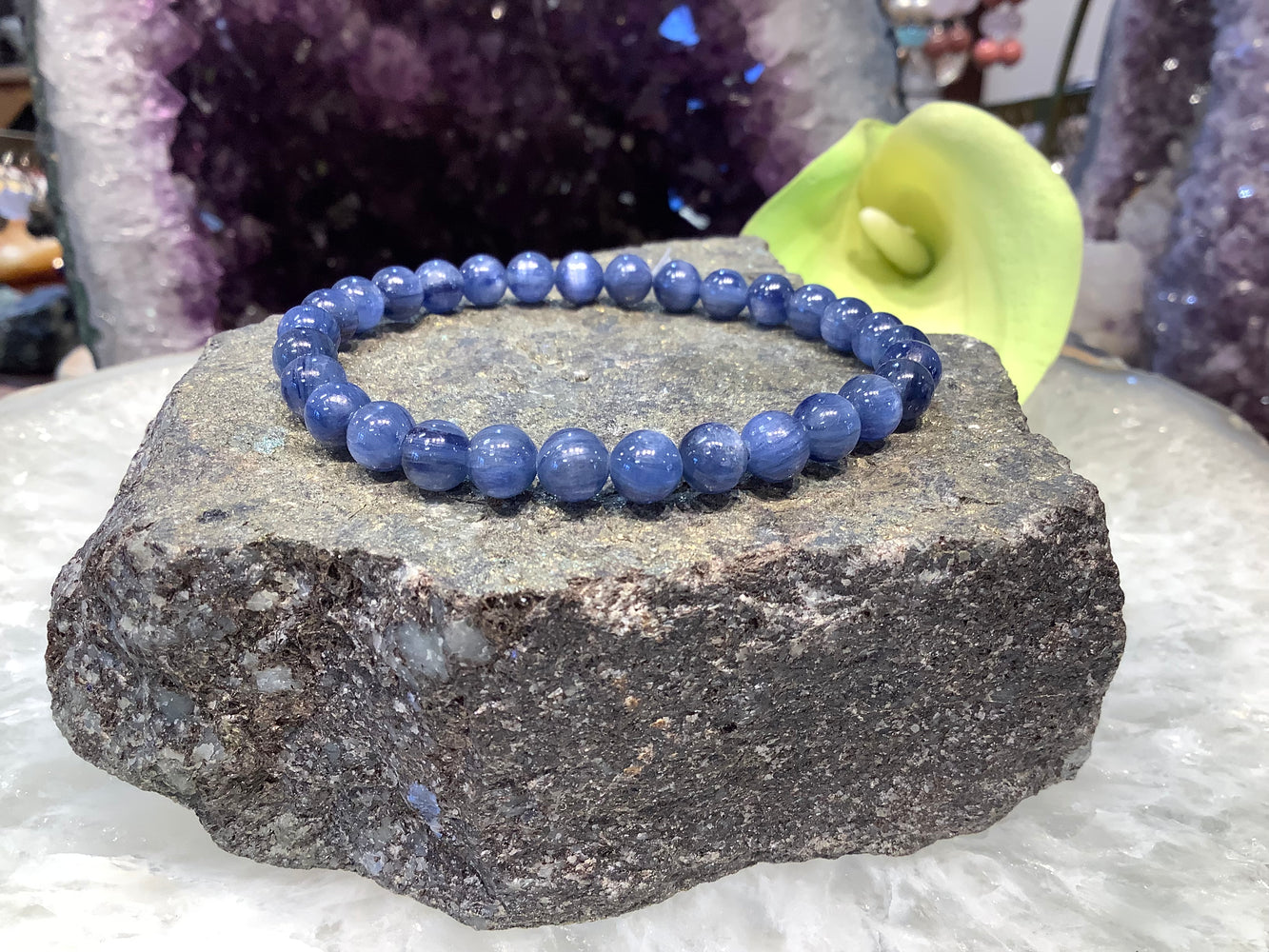 Blue kyanite 6mm gemstone bracelet